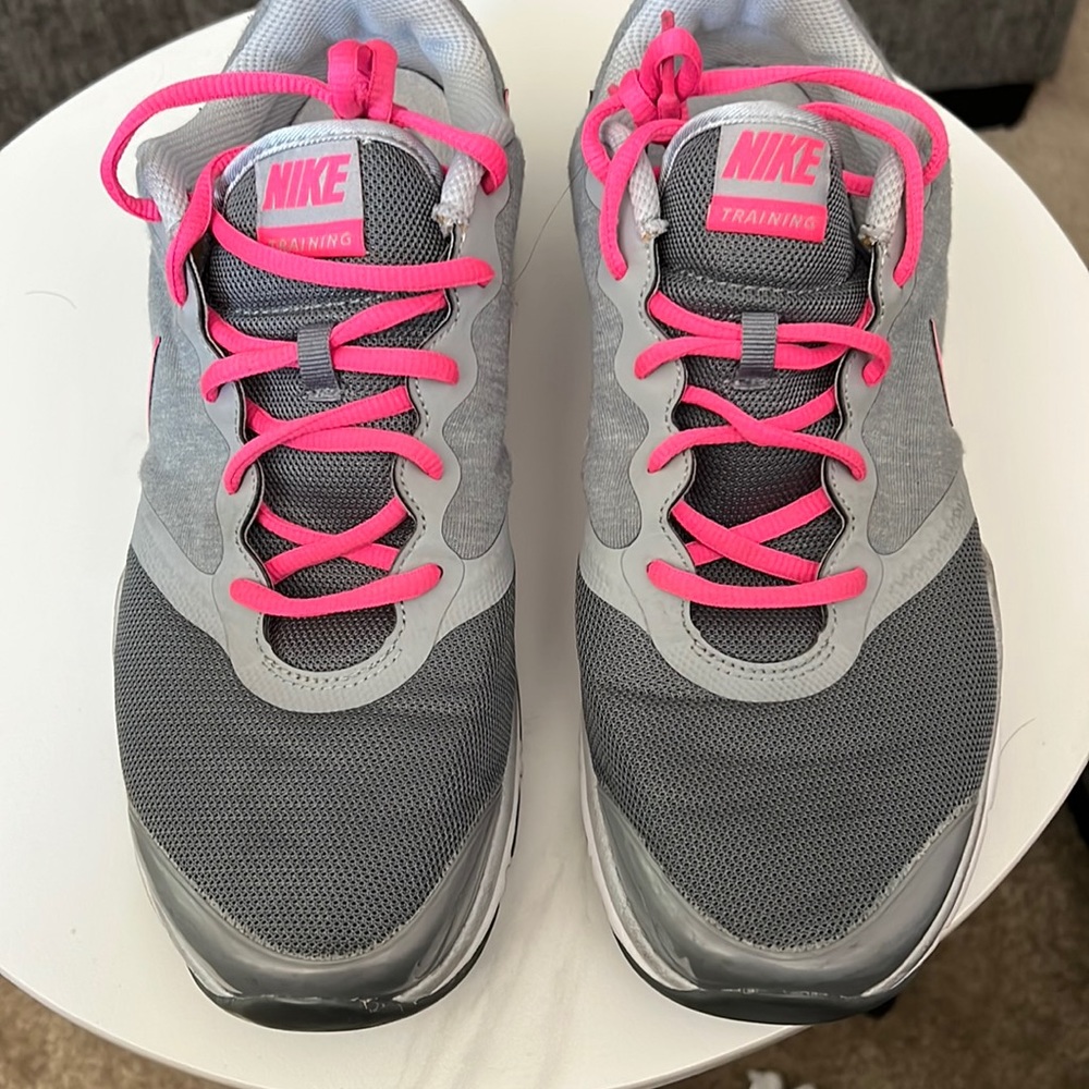 Nike women’s shoes size 11 used